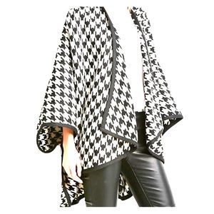 Houndstooth Cape / Poncho